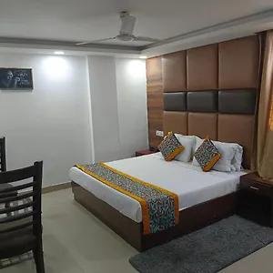 3* Отель Hotel Aerotech Suite