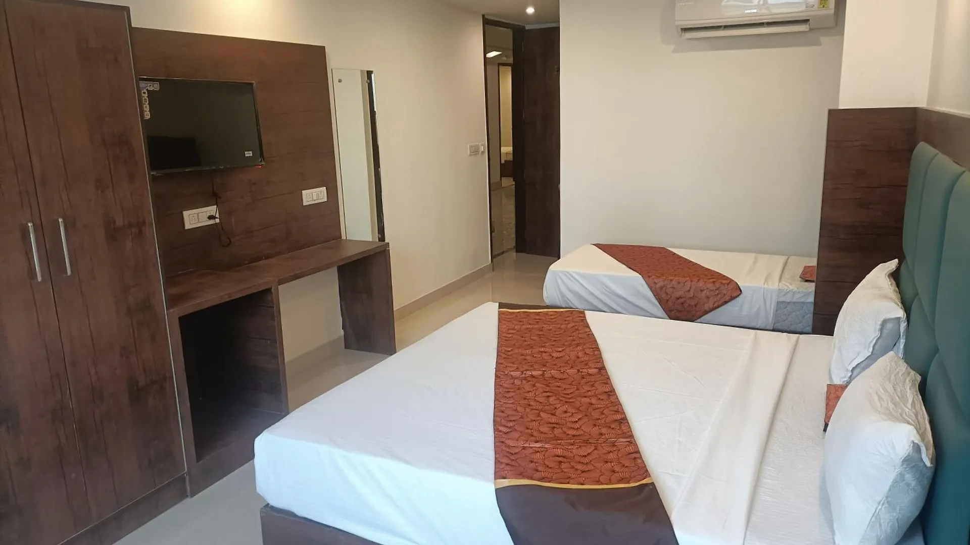 Guest house Hotel Grand Tark Delhi Airport New Delhi