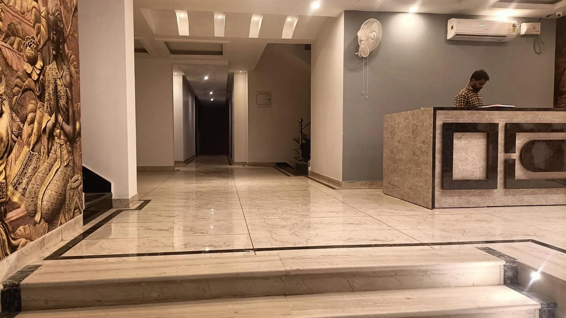 Guest house Hotel Grand Tark Delhi Airport New Delhi