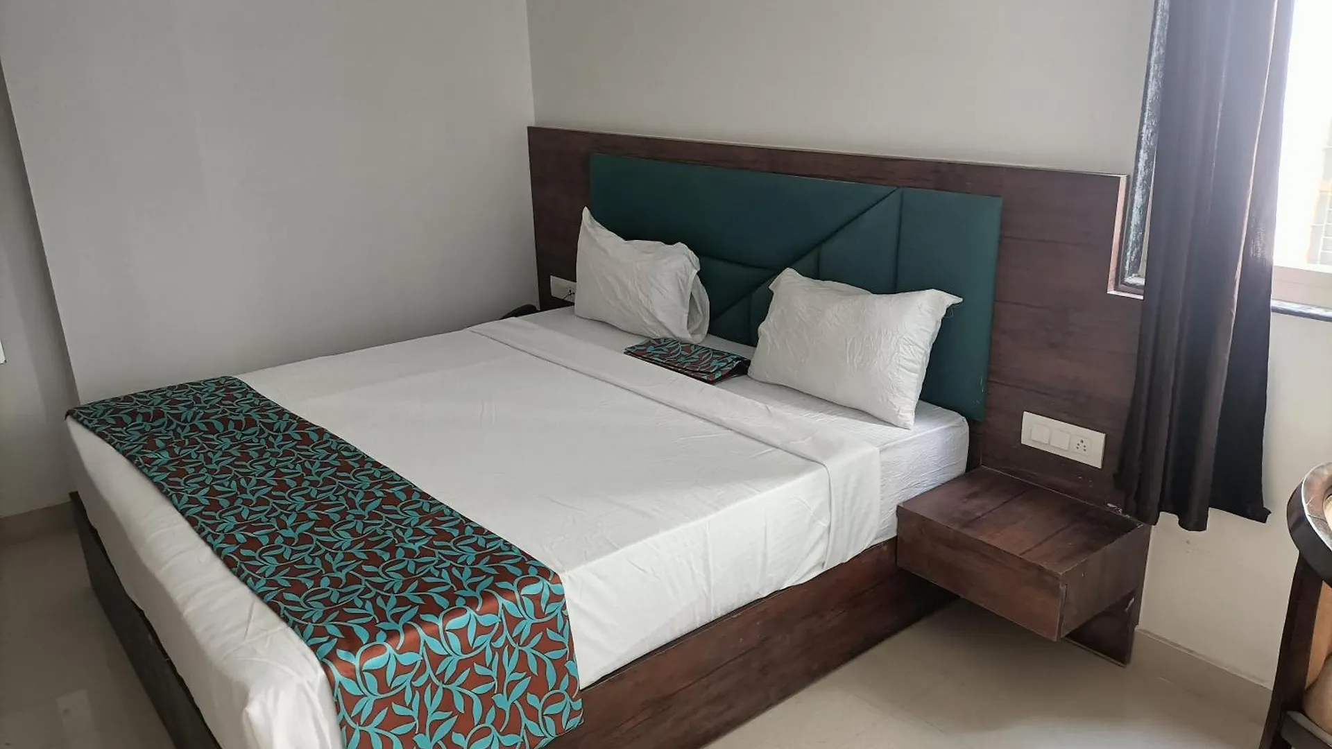 Hotel Grand Tark Delhi Airport New Delhi Guest house